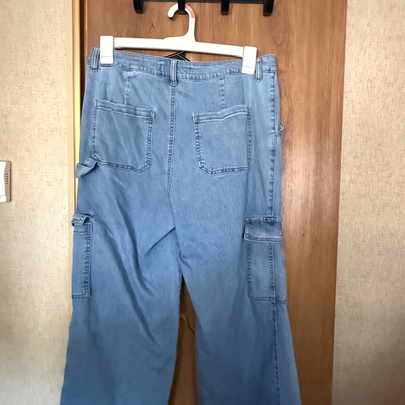 Cargo jeans - Picture 3 of 3